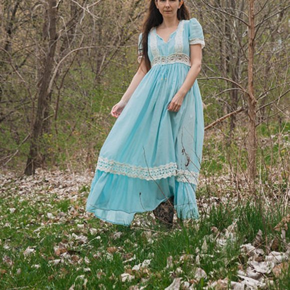 Chasing Unicorns Dress - Picture 1 of 11
